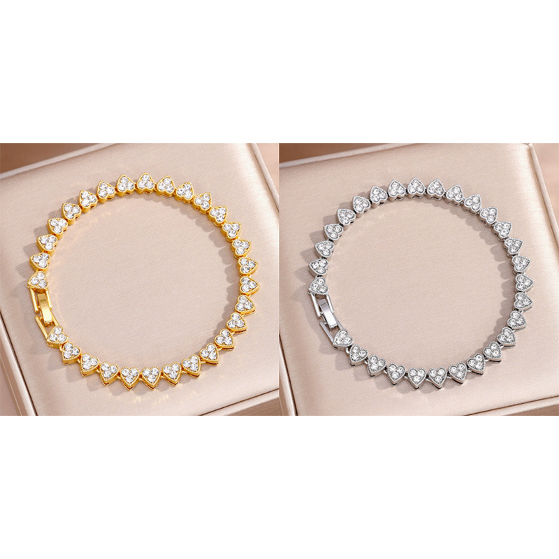 ๐ฅLimited BOGO๐ฅโจShiny Heart Link Bracelet Set โ Elevate Day & Night Looks with Ease