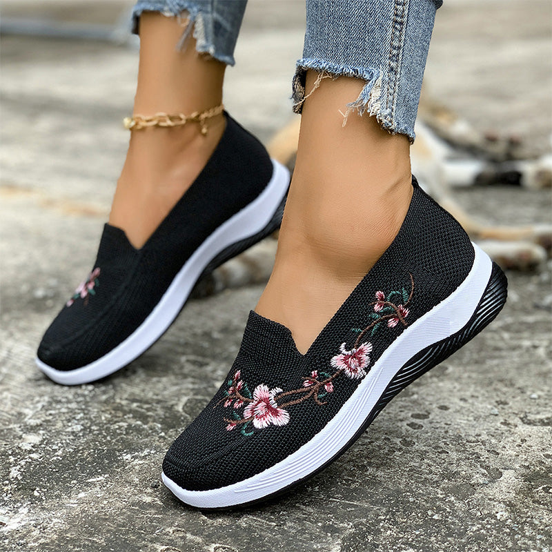 🌸 2026 Sale — Over 44,000 Sold! 👟 Women's Floral Embroidered Mesh Slip-On Shoes