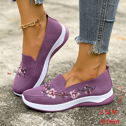 🌸 2026 Sale — Over 44,000 Sold! 👟 Women's Floral Embroidered Mesh Slip-On Shoes