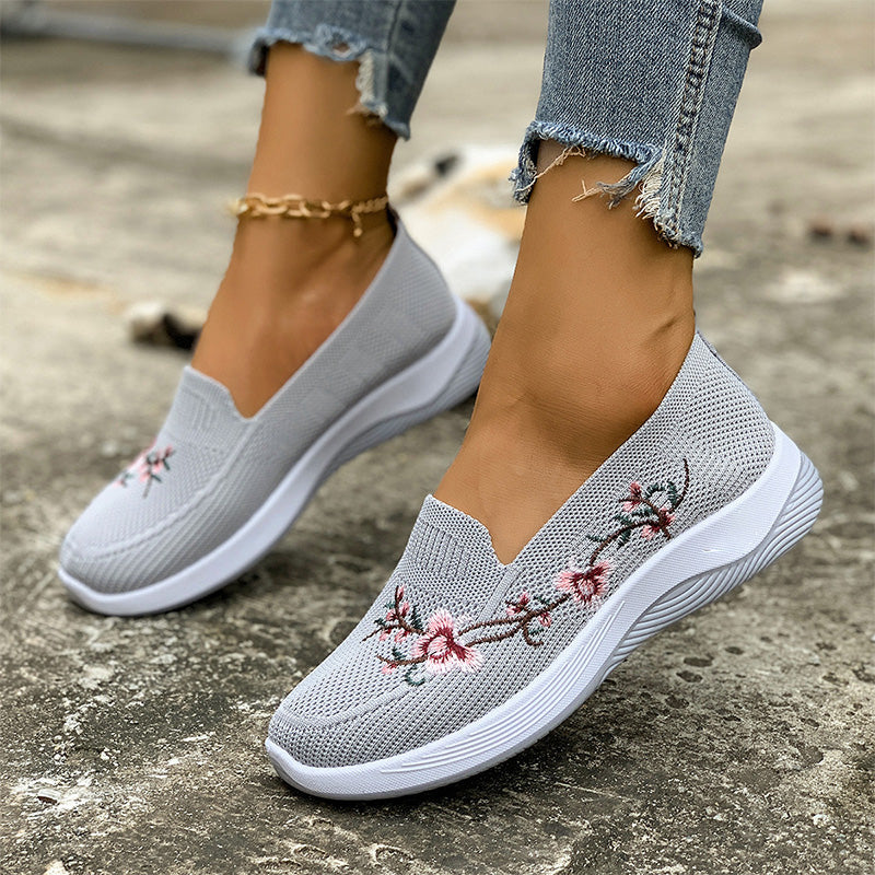 🌸 2026 Sale — Over 44,000 Sold! 👟 Women's Floral Embroidered Mesh Slip-On Shoes