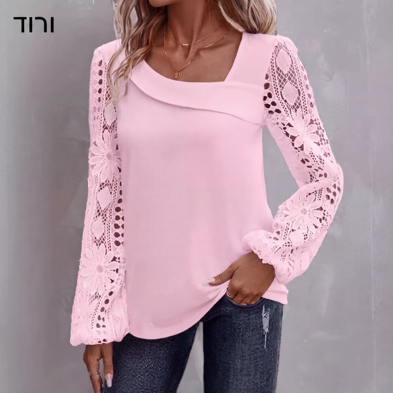 חולצת נשים עם שרוולים ארוכים, עיצוב חיתוכים ושיבוץ תחרה