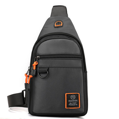 🎒 תיק אלכסוני (Sling Bag) עמיד למים עם תאים מרובים | אחסון מאורגן, רצועה מתכווננת ויציאה לאוזניות 🌧️✨