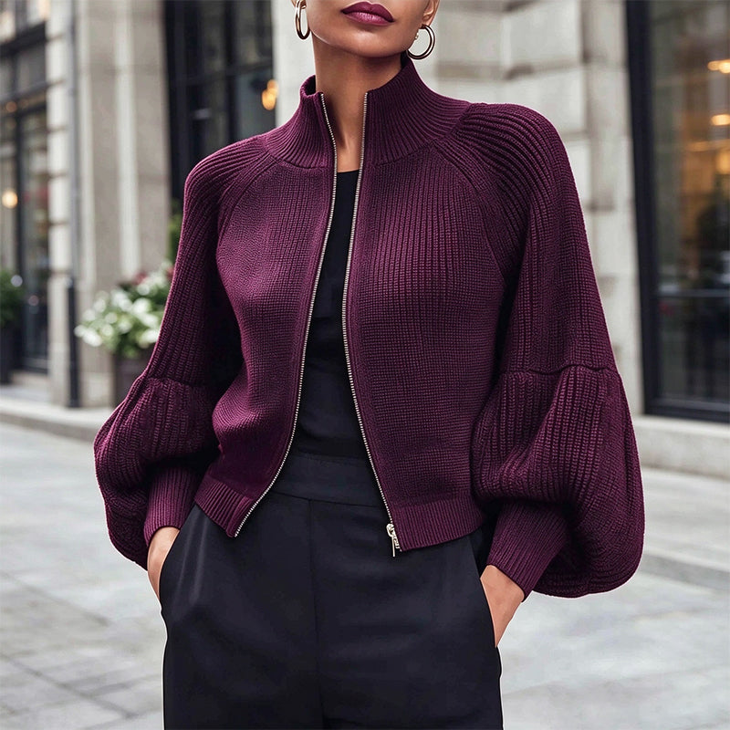 סוודר סרוג עם שרוולי פעמון ורוכלבה לנשים